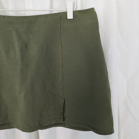 American Eagle Knit Skort - Picture 4 of 5